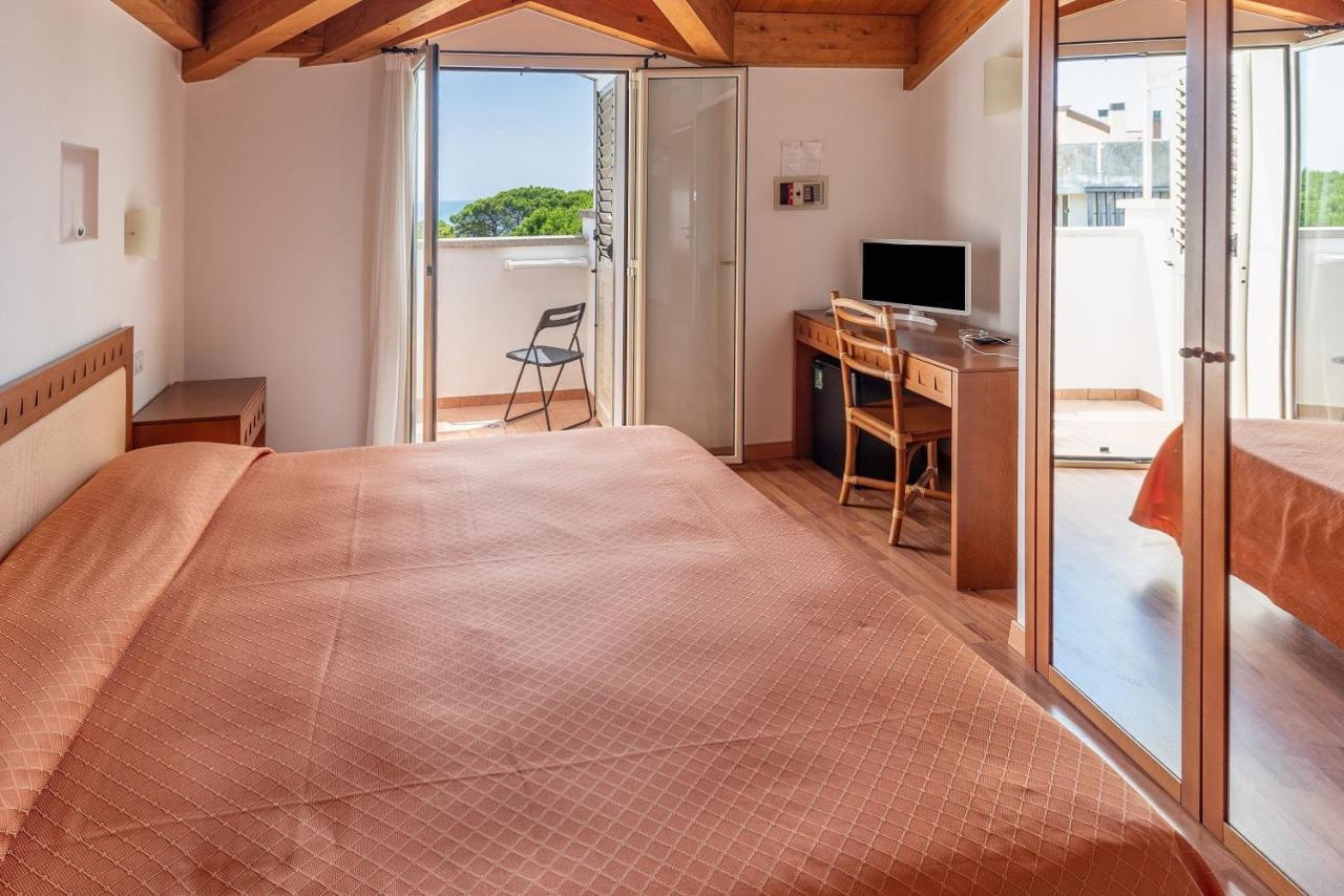 Hotel Escorial チェルヴィア エクステリア 写真